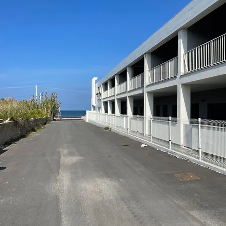 Casamare Leo * Bari